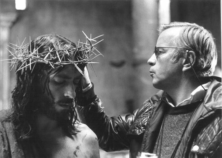 (Robert Powell e Franco Zeffirelli sul seti di Gesù di Nazareth)