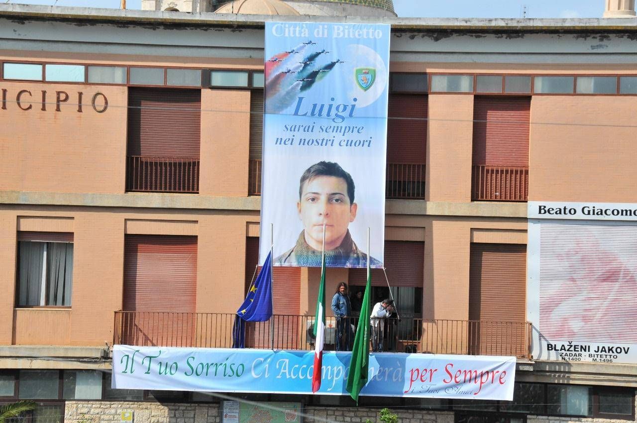 Afghanistan, padre caporalmaggiore morto in attentato: "Indignati per frasi Trump, uno sproloquio"