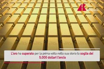 Oro, nuovo record storico: superati i 5.000 dollari oncia