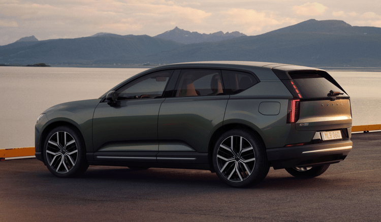 Volvo, arriva la EX60, il suv che cambia l'elettrico
