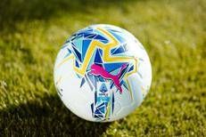 Il pallone torna bianco: Puma e Serie A presentano il nuovo Orbita