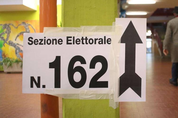 Un seggio elettorale