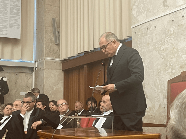 Il Procuratore de Lucia