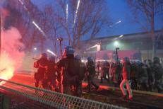 Scontri a Torino durante manifestazione per Askatasuna