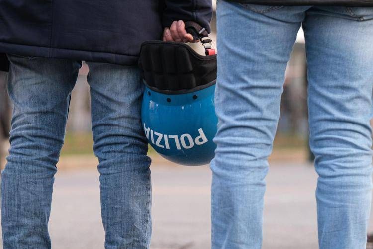 Agenti di polizia - Fotogramma /Ipa