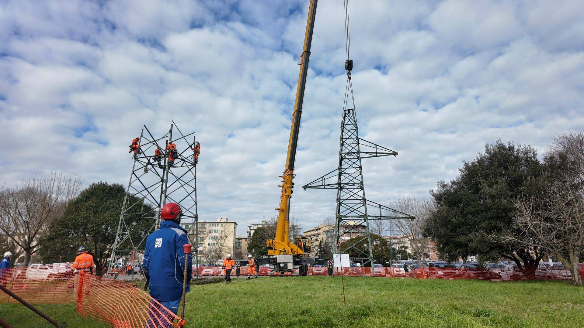 Terna, al via demolizioni dei tralicci, rimossi complessivamente 14 km linee aeree
