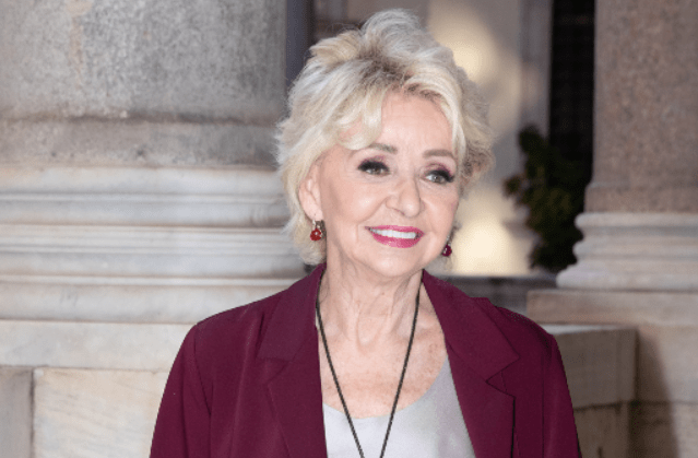 Enrica Bonaccorti e l'abbraccio con Renato Zero, il retroscena a 'La volta buona'