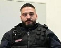 Il poliziotto aggredito Alessandro Calista