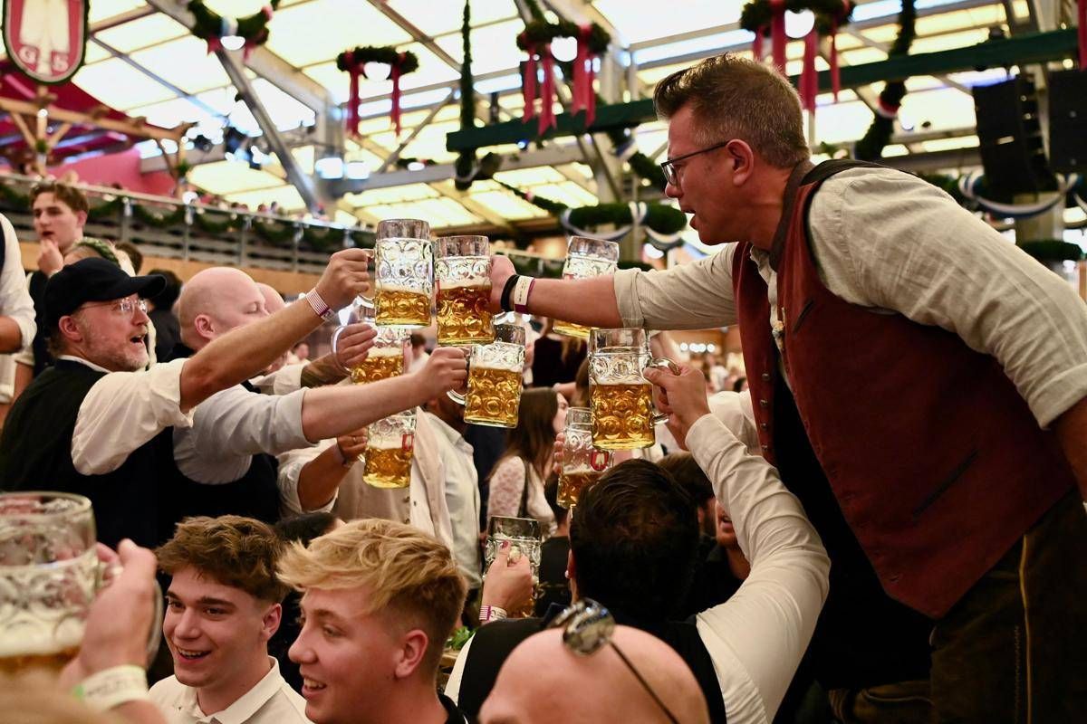 https://www.adnkronos.com/resources/02a2-1fd66ef39ebf-3d4b2cdd0626-1000/format/huge/ftg_ipa65411112_oktoberfest_ipa.jpeg