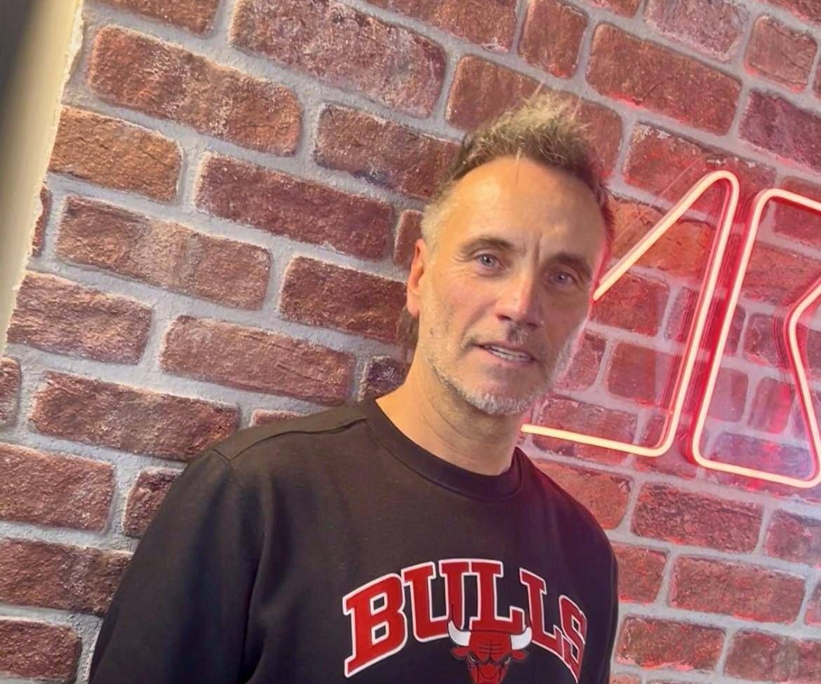 Sanremo 2026, Nek: "Quest'anno lo vedrò dal divano, mi aspetta l'Europa in tour"