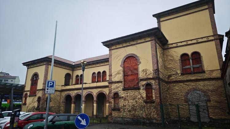 Saronno, Ferrovienord e Sbc perfezionano cessione ex scuola Luini