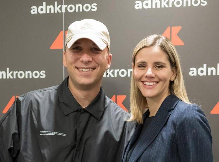 Mattia Briga insieme alla moglie Arianna Montefiori