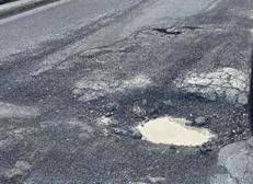 Buche su corsia preferenziale in via Gregorio VII a Roma, Segnalini: 