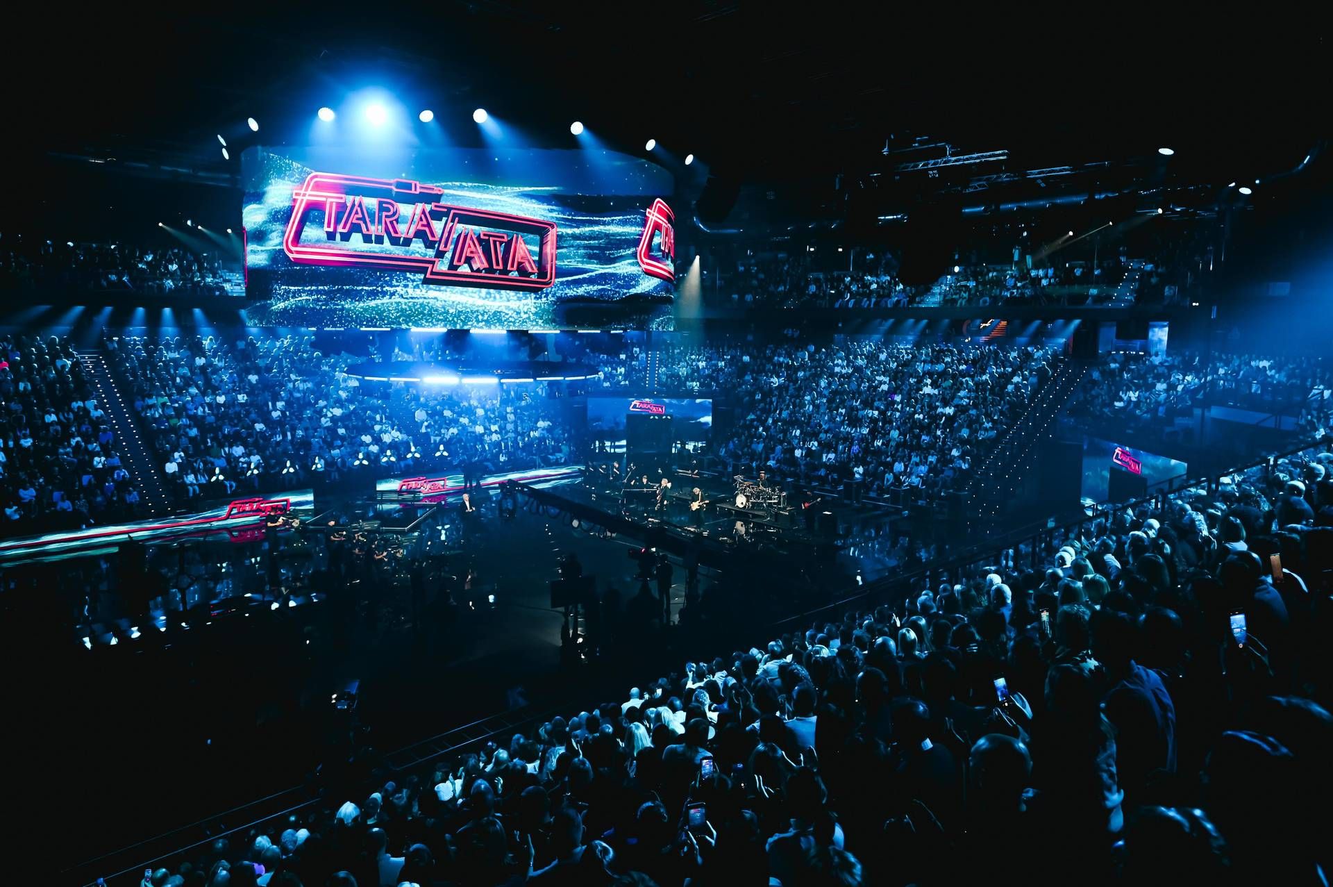 Taratata stasera 9 febbraio su Canale 5, gli ospiti di Paolo Bonolis