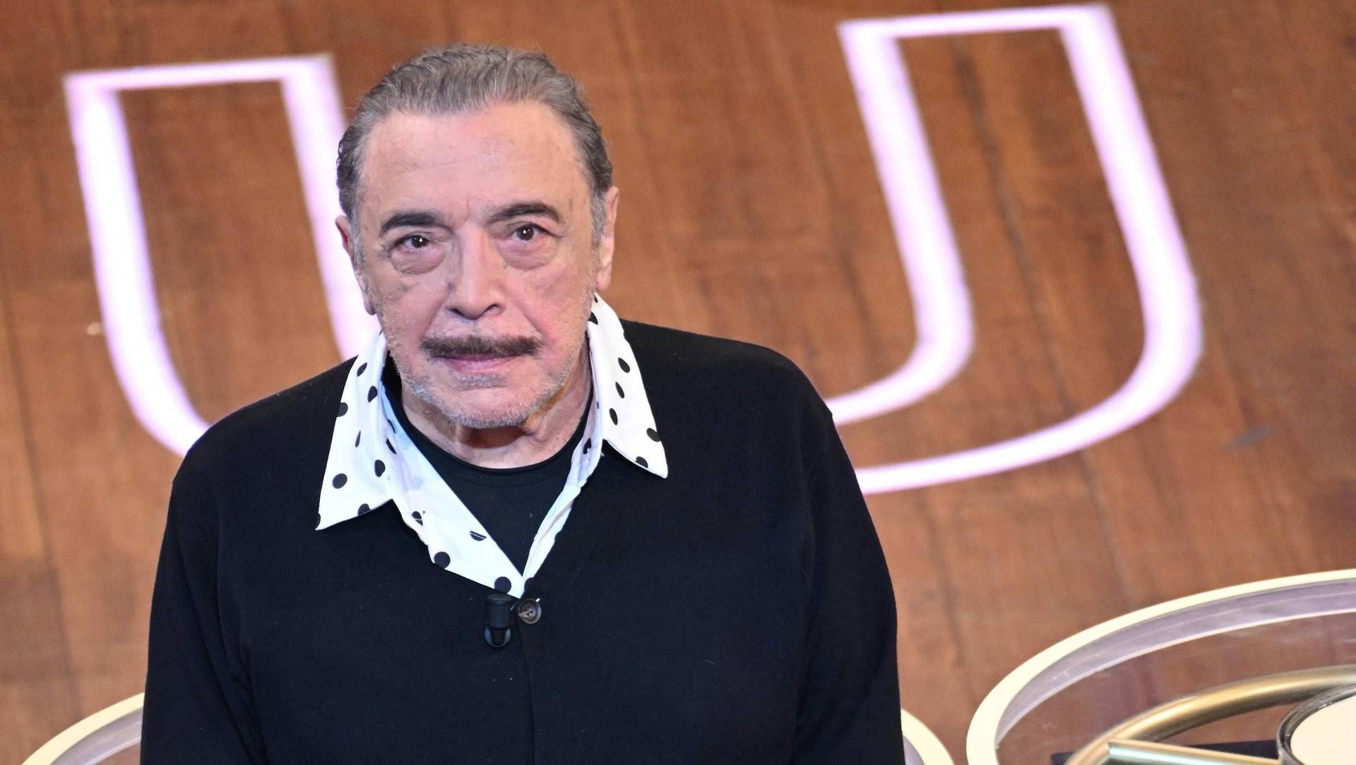 Sanremo 2026, Nino Frassica torna all’Ariston per la serata finale