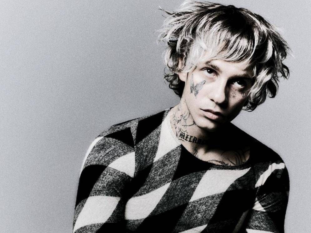 Chiello: "in 'Agonia' racconto lotta interiore. Sanremo? Spero di arrivare ultimo..."