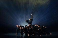 Un'immagine della compagnia Aterballetto