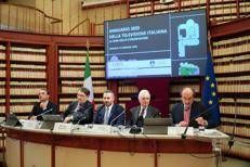 Annuario 2025, la tv resta centrale con 19,6 mln di spettatori nel prime time e oltre 8,7 mln nel giorno medio