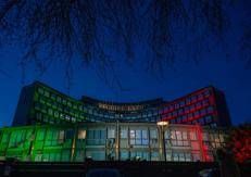 Giorno del Ricordo, il palazzo della Regione Lazio illuminato con il Tricolore