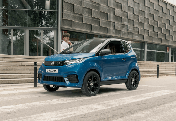 Aixam Mega consolida la presenza in italia