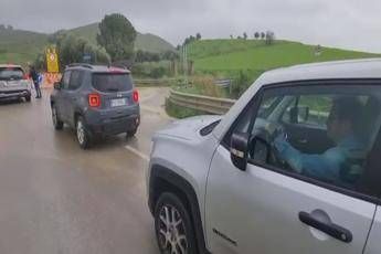 Niscemi, sopralluogo del procuratore Vella nella zona della frana - Video