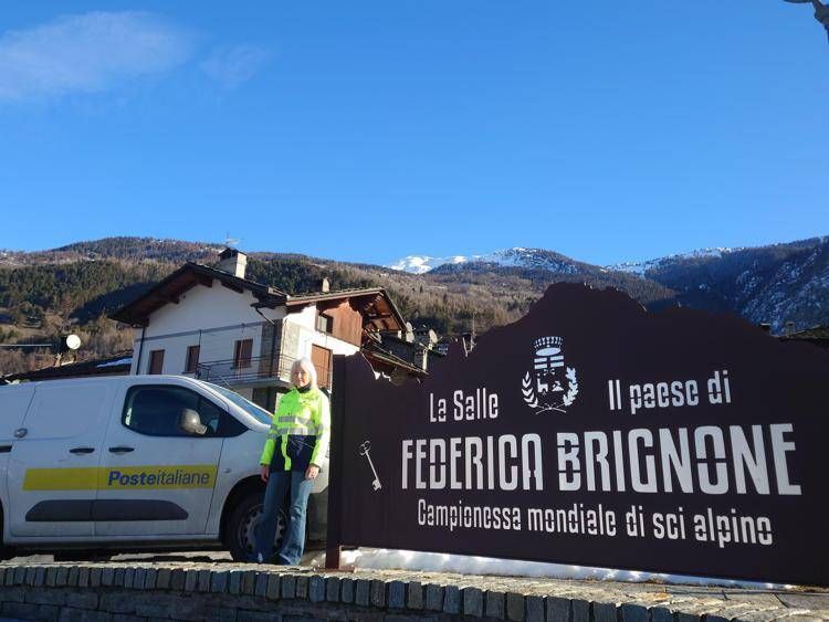 Poste, Sonia portalettere a La Salle tra quotidianità e grandi imprese sportive