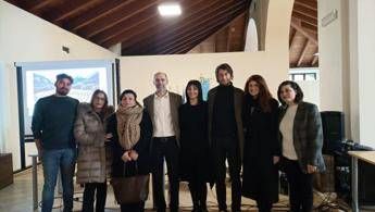 La Cooperativa di Comunità “Il Tesoro di Roseto” inserita nei Gesti Concreti di Progetto Policoro dal Vescovo Mons. Savino: un modello di rigenerazione locale tra rose, cultura e turismo sostenibile