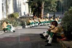 Etiopia, soldati in attesa davanti al palazzo presidenziale di Addis Abeba - Fotogramma /ipa