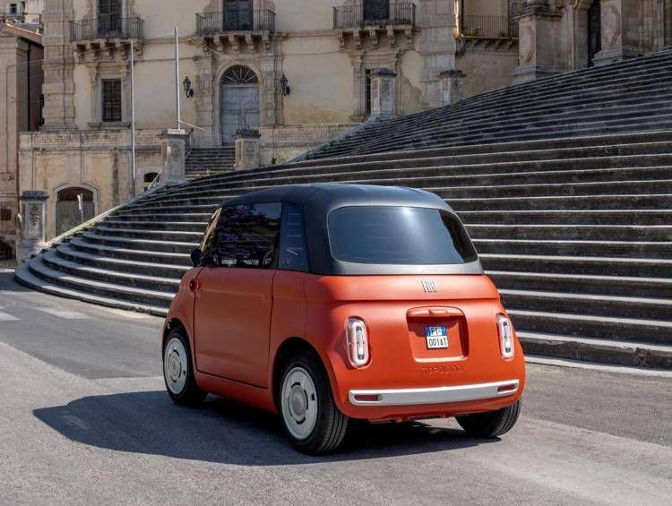 Arriva la Fiat Topolino Corallo, nuova tinta per leader mercato quadricicli elettrici