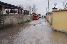Mareggiata alla foce del Tevere a Fiumicino - Vigili del Fuoco