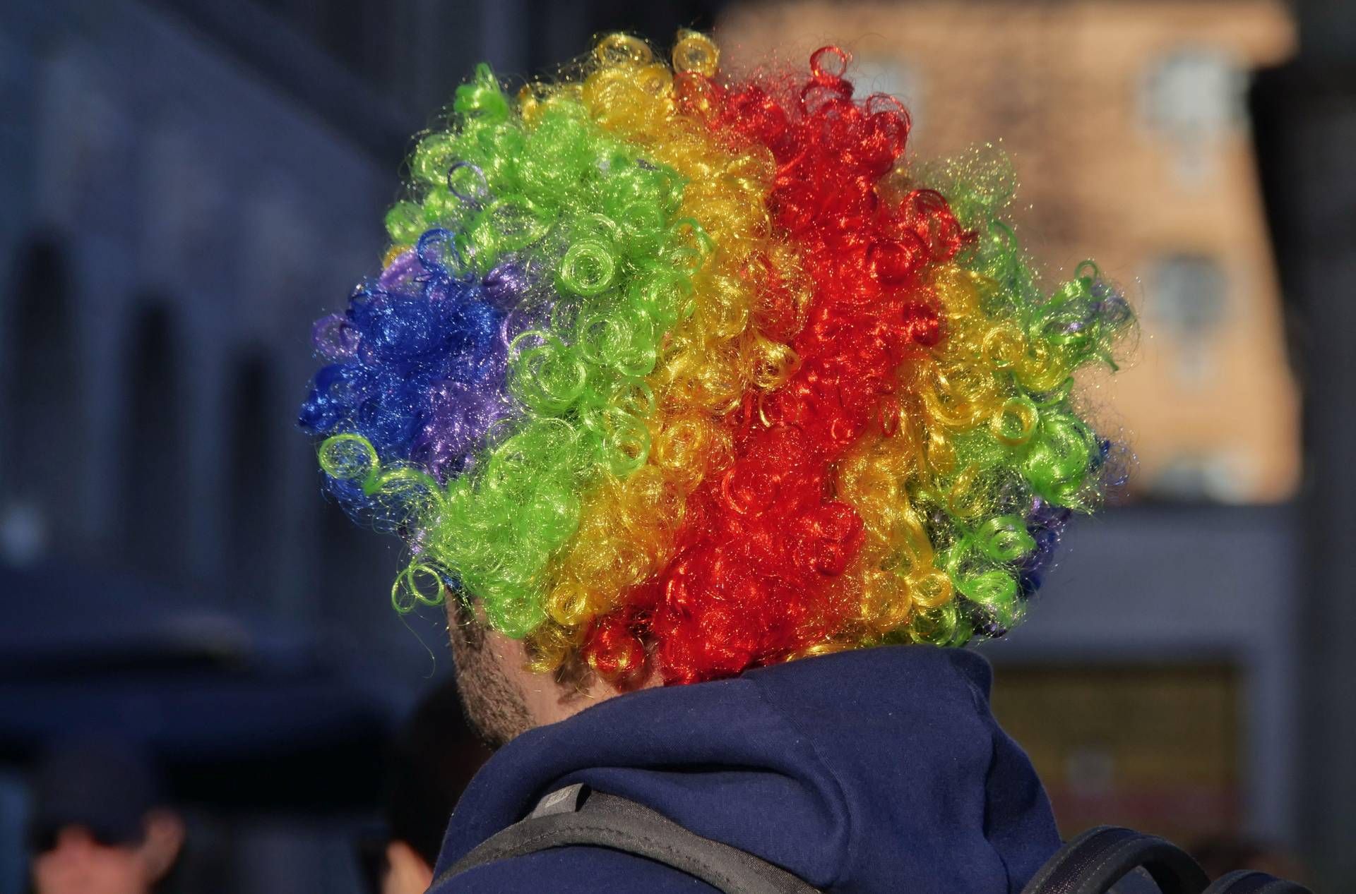 Dalle maschere alle parrucche, maxi sequestro di oltre 500mila prodotti di Carnevale