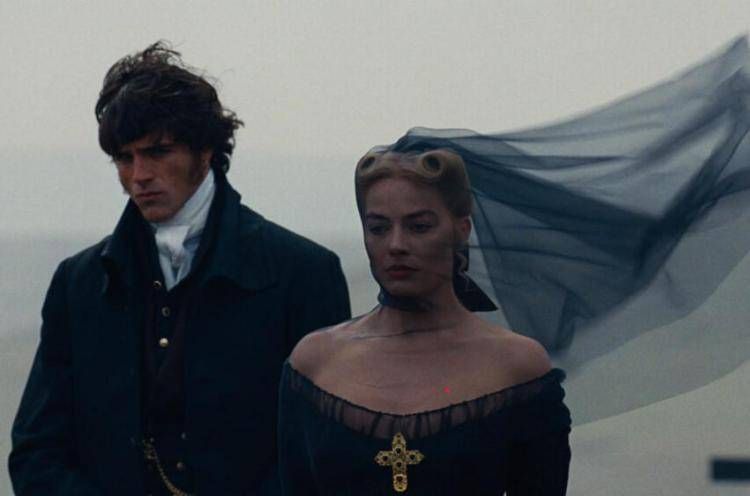 Jacob Elordi e Margot Robbie in 'Cime tempestose'