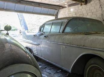 Auto ferma in garage - Ipa