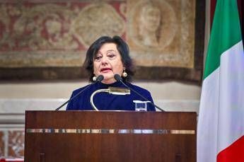 "Attenta a chi ti aspetta dietro l'angolo", minacce di morte a Simonetta Matone
