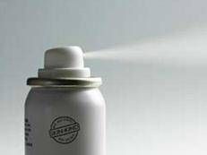 Londra, 11enne muore inalando deodorante spray: torna l'allarme 'chroming'