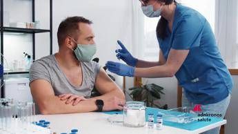 Vaccino anti-RSV, protezione per anziani e fragili: meno ricoveri e risparmi fino a 8 euro per ogni euro investito