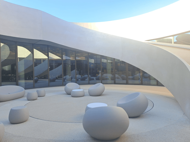 Da collezioni corporate a sedi museo, quando l'arte entra in azienda