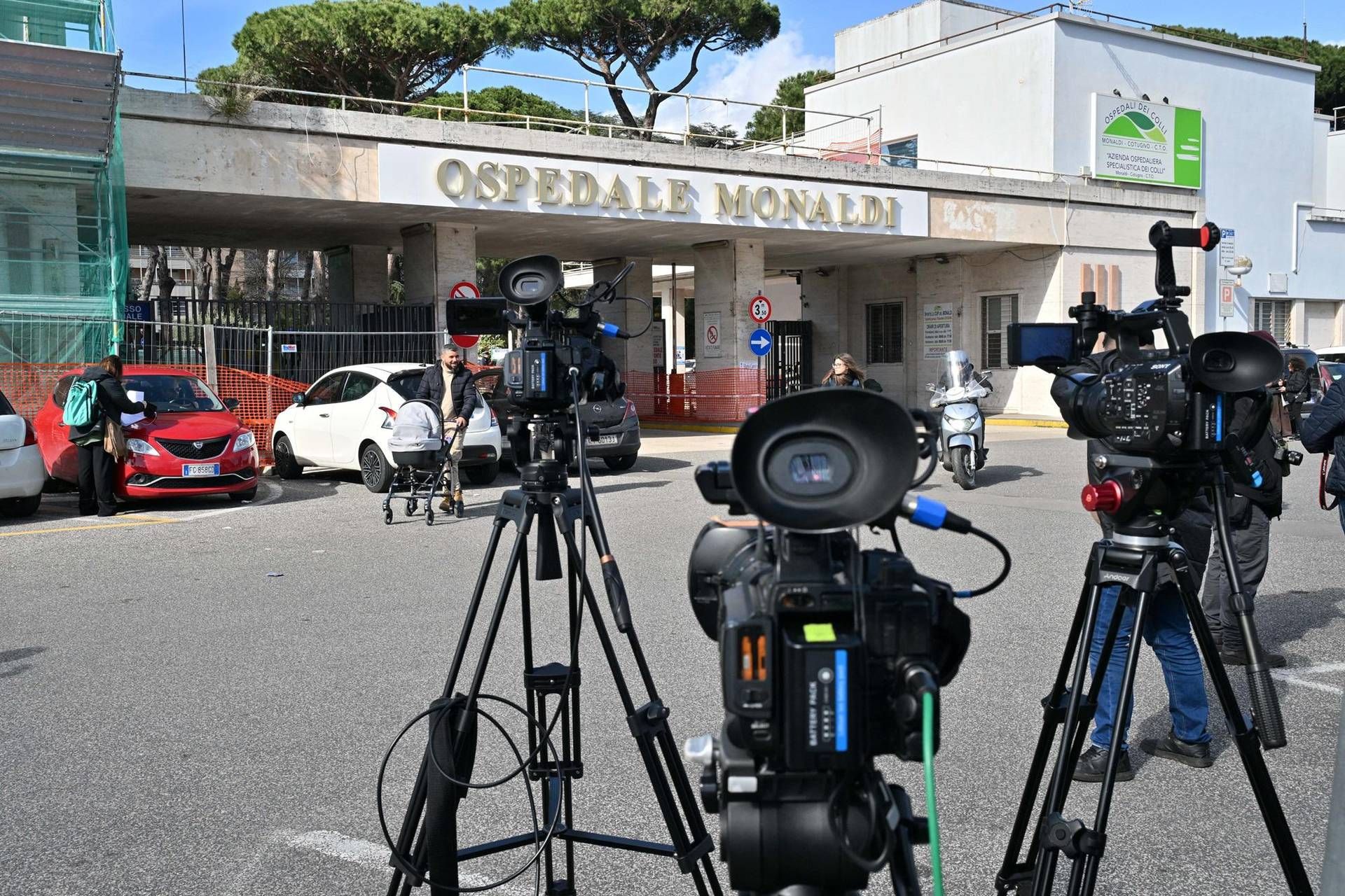 Bimbo trapiantato a Napoli, il legale: "Riunione su terapia per alleviare sofferenze"