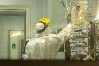 L'ospedale di Codogno durante il Covid (Fotogramma)