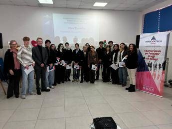 Scuola, da Fondo Mario Negri e Manageritalia 74 borse di studio a giovani talenti