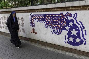 Iran, murales anti Usa nelle strade di Teheran - Fotogramma /Ipa