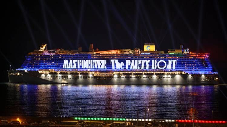 Sanremo, Costa Crociere 'accende' festival con la Crociera della Musica e Max Pezzali