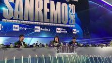Sanremo, Angelica Bove intona 'Hallelujah' in sala stampa - Video
