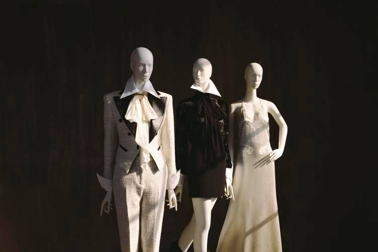 Tre look della nuova collezione di Redemption