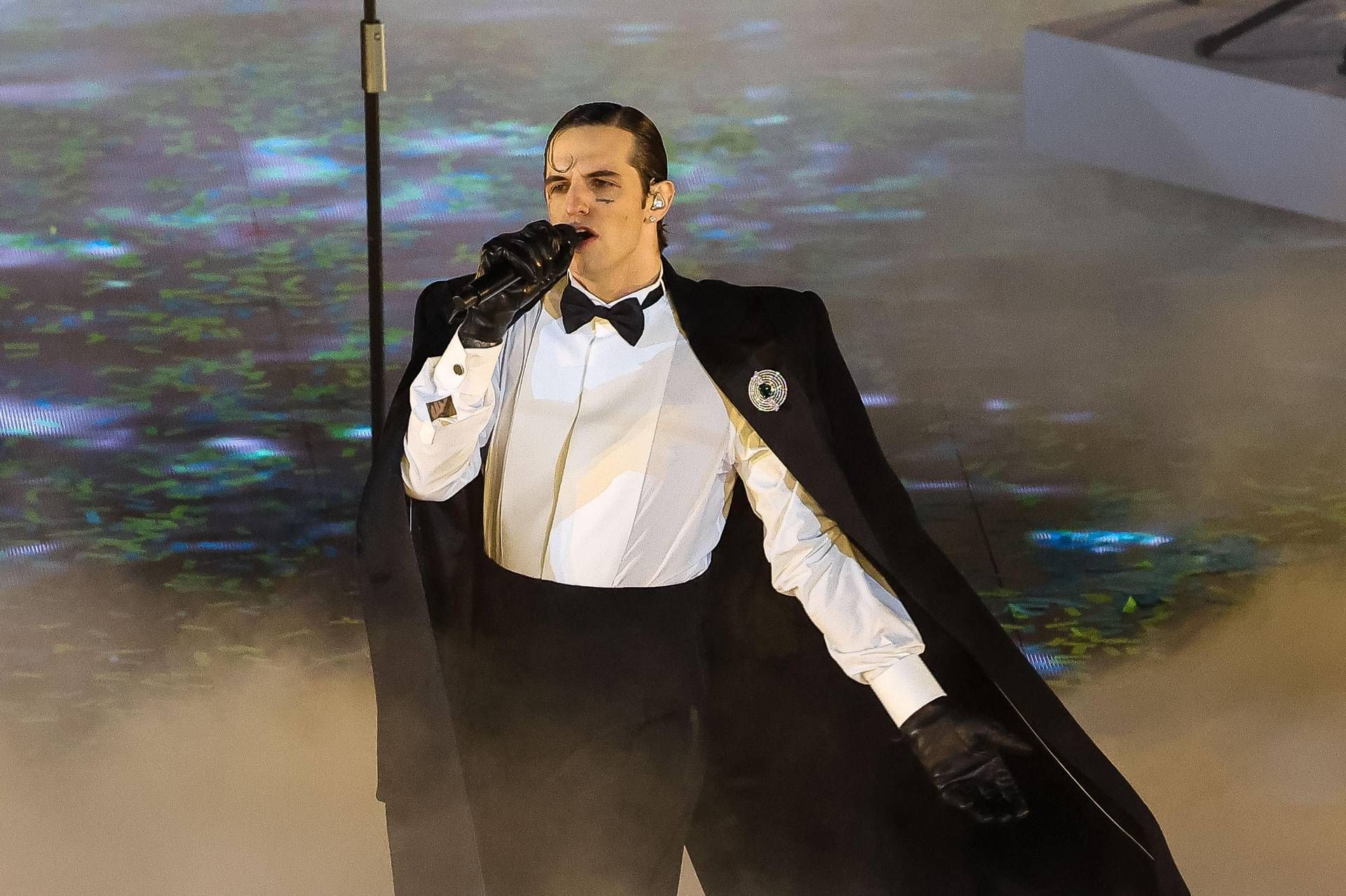 Sanremo 2026, chi è Achille Lauro: co-conduttore della seconda serata