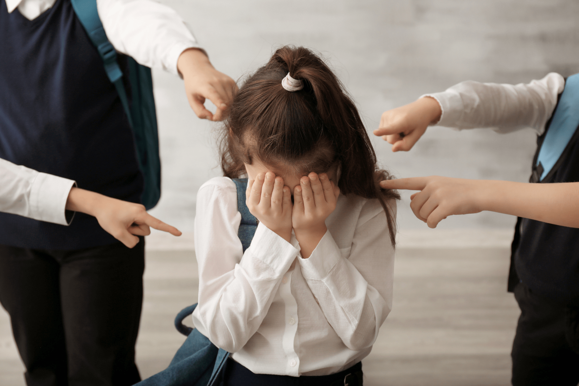 "Bullizza mia nipote": nonno entra in aula alle elementari e schiaffeggia un bimbo