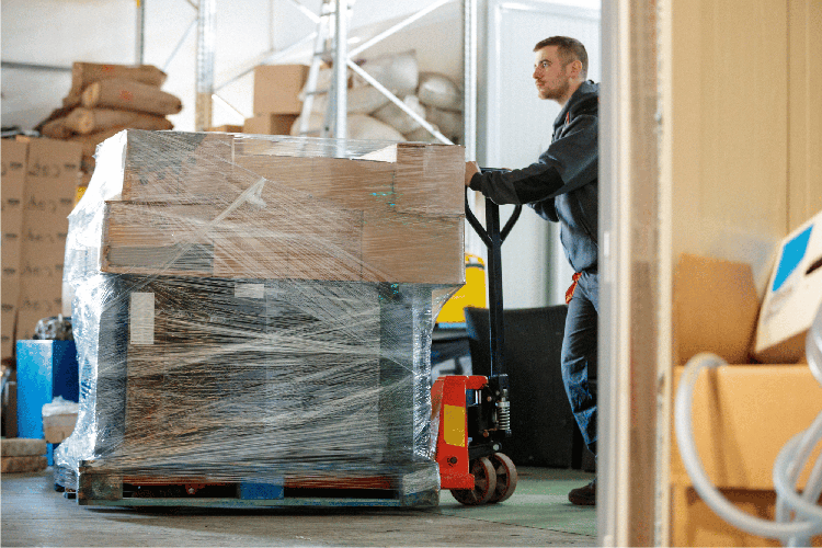 imballaggi pallet (canva)