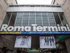Furti alla Coin di Roma Termini, l'ex cassiera al gip: 