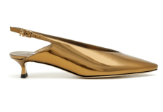 Un modello della nuova collezione Casadei