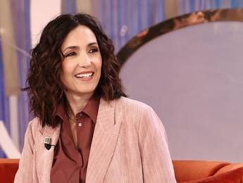 Caterina Balivo, il (tenero) retroscena con Gianni Morandi: cosa è successo ieri